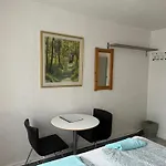 Holiday Rooms Rudkobing Гостевой дом Рудкёбинг