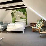 ゲストハウス Holiday Rooms Rudkobing Rudkøbing
