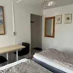 ゲストハウス Holiday Rooms Rudkobing 2*