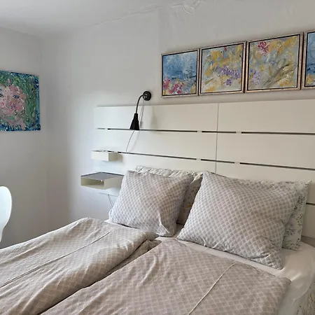 Pensjonat Holiday Rooms Rudkobing 2*