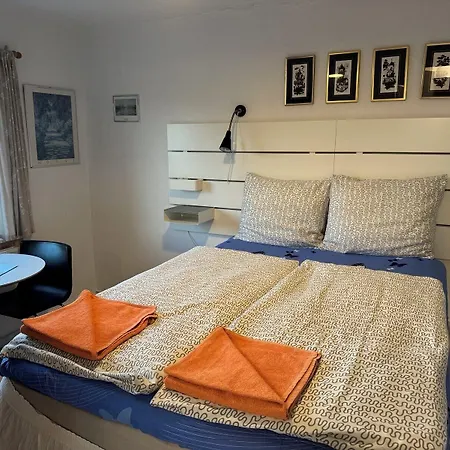 Holiday Rooms Rudkobing ゲストハウス 2*